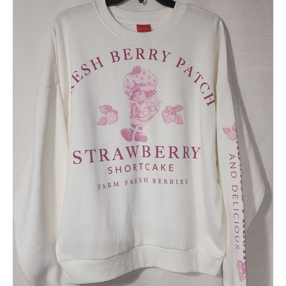 Strawberry shortcake ''Fresh berry patch'' sweatshirt women's size medium - Picture 1 of 6